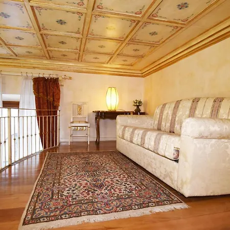 Italian Experience-suite Medici Apartament Florencja
